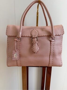 Fendi Selleria Linda Bag in pink leather,Hand Stitched silver-toned metal charm